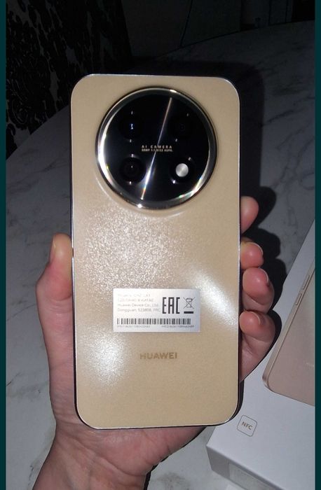 Продам Xuawei Nova15 Max 256