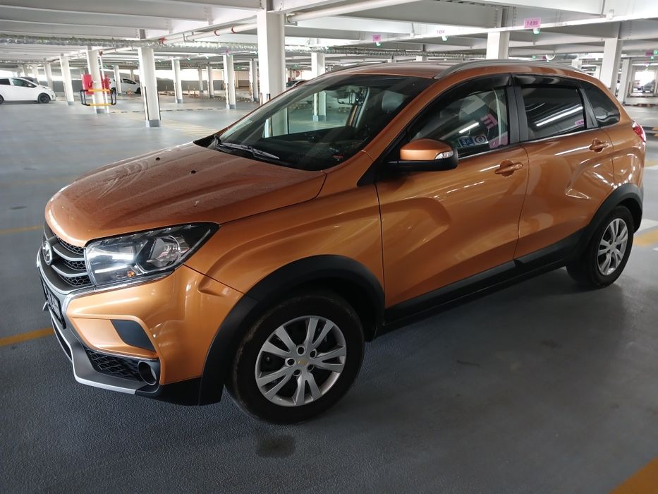 Lada x ray sotladi