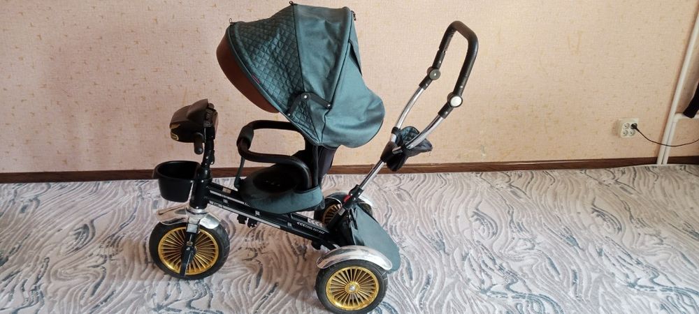 Велоколяска 3\1 сотилади