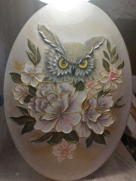 Рисувам картини по поръчка.