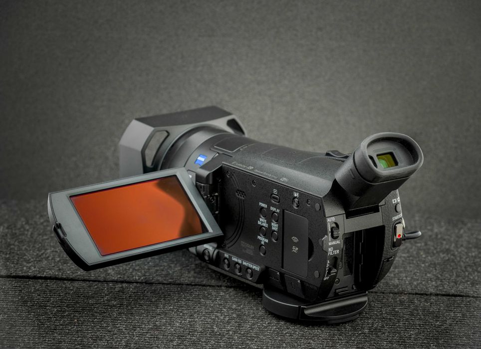 Camera video 4k Sony FDR-AX100E + trepied
