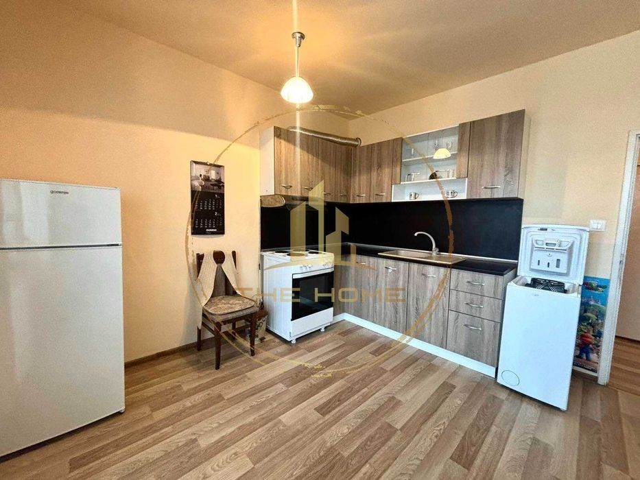 Отлична цена 2 стаен Младост