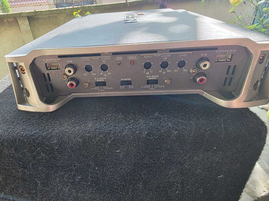 Бас каса за кола Hertz 350W + усилвател + елипси Hertz