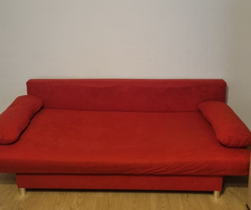 Vând canapea extensibilă
