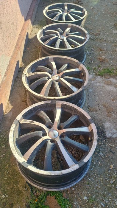 Jante aliaj, în state bună.