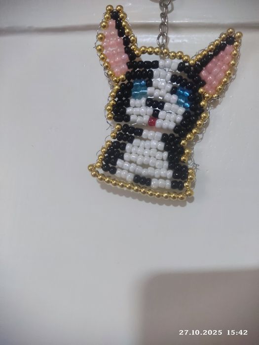 Подвески из бисера.