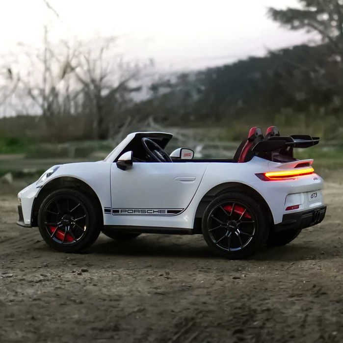 Masinuta electrica pentru 2 copii Porsche 911 GT3 320W, 24V 14Ah White