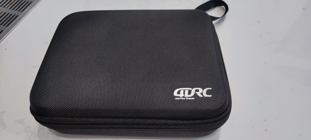 Дрон, квадрокоптер