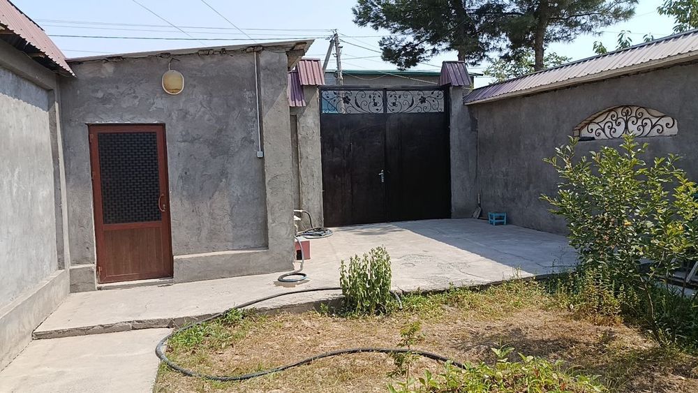 Дом !Мирабад туманида/Ок Уй махалла /Файзабад га етмасдан