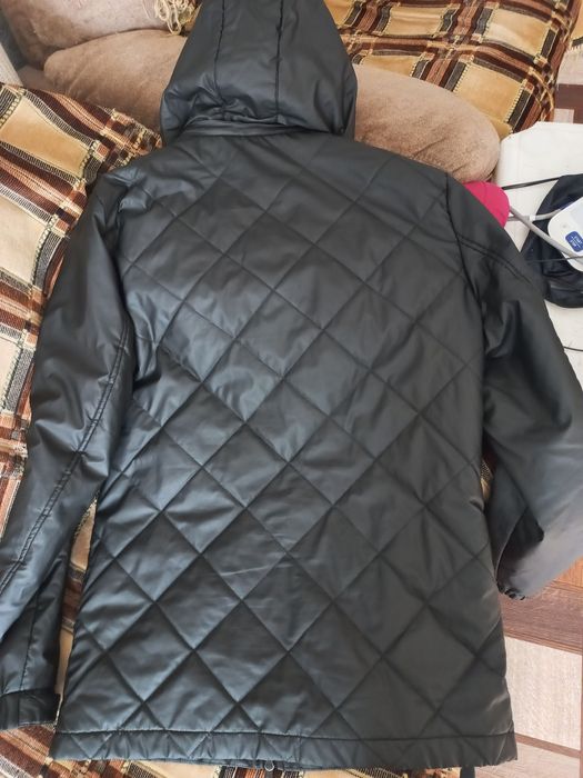 Продаю Куртку демисезонную