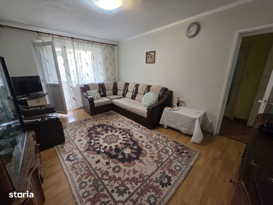 Apartament 4 camere Hipodrom , etaj 2 , 2 balcoane