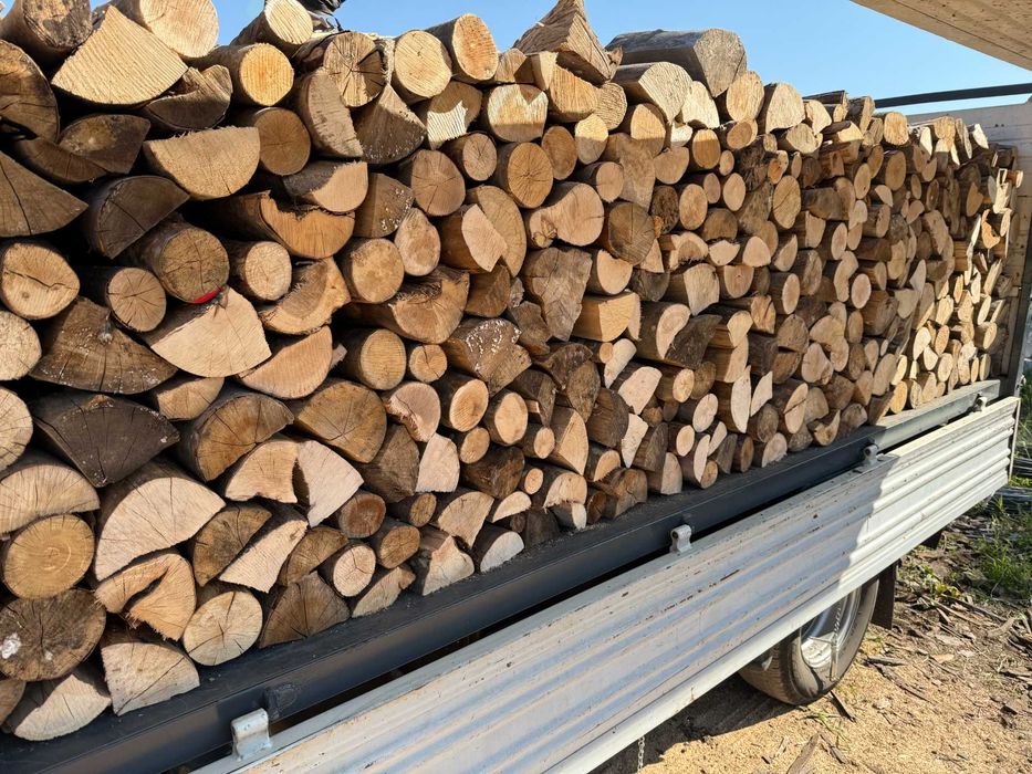 Lemn de foc fag și carpen livrat în Livezeni/Corunca