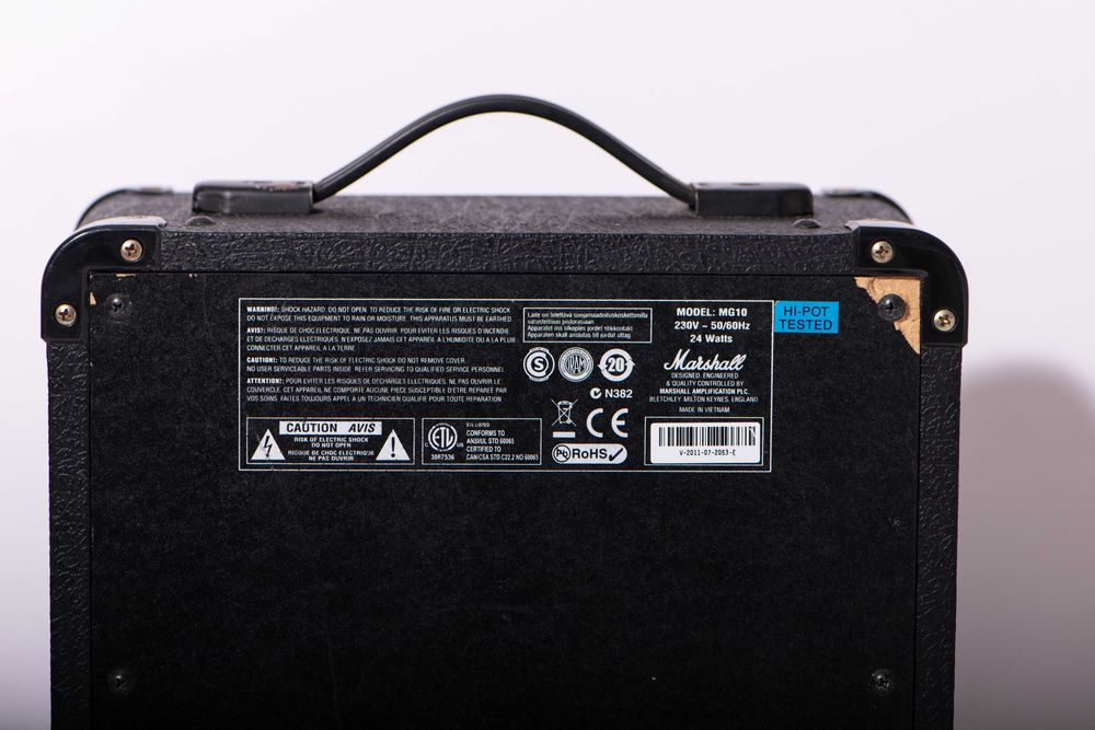 Кубе за китара - Marshall MG10