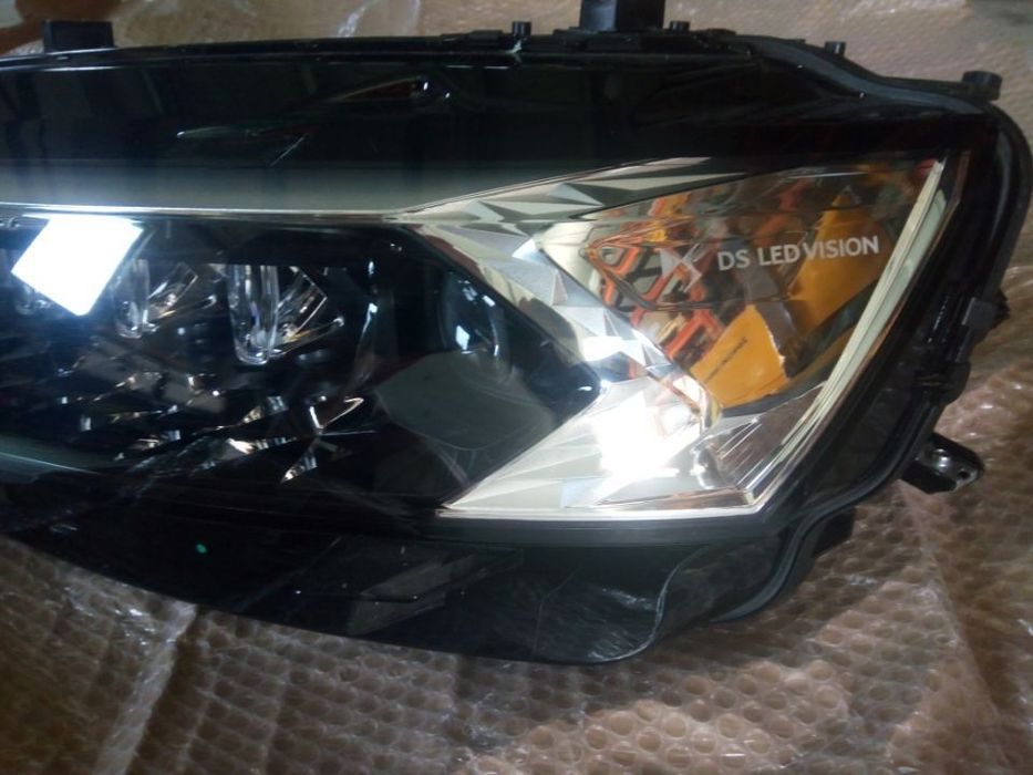 far citroen ds7 far stanga led 9816527080