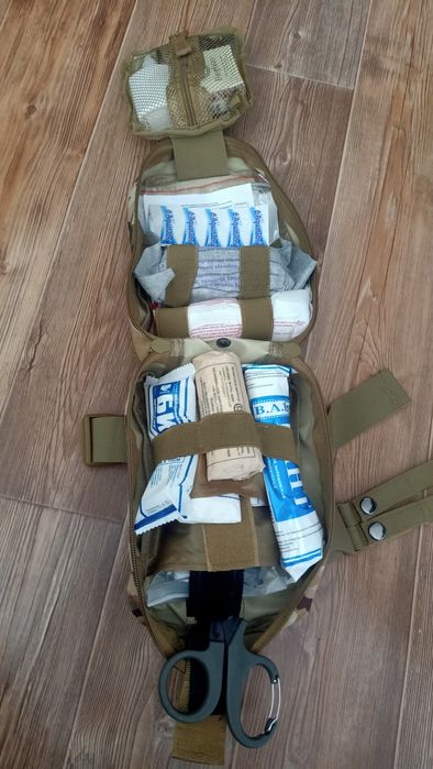 Продам тактическую аптечку