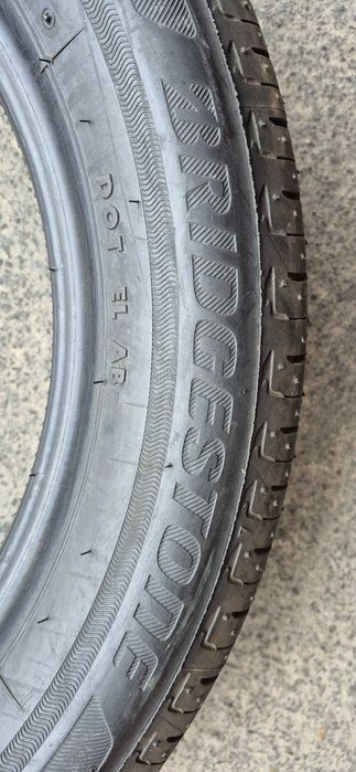 4 anvelope vara noi Bridgestone 175/60/16.Pretul este pe bucata.