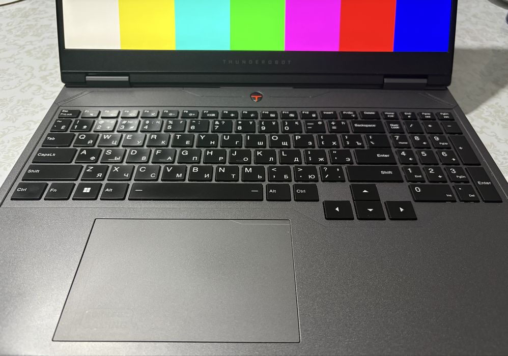 Thunderobot Hunter R16 (i9 / RTX 4060 / 240Hz)