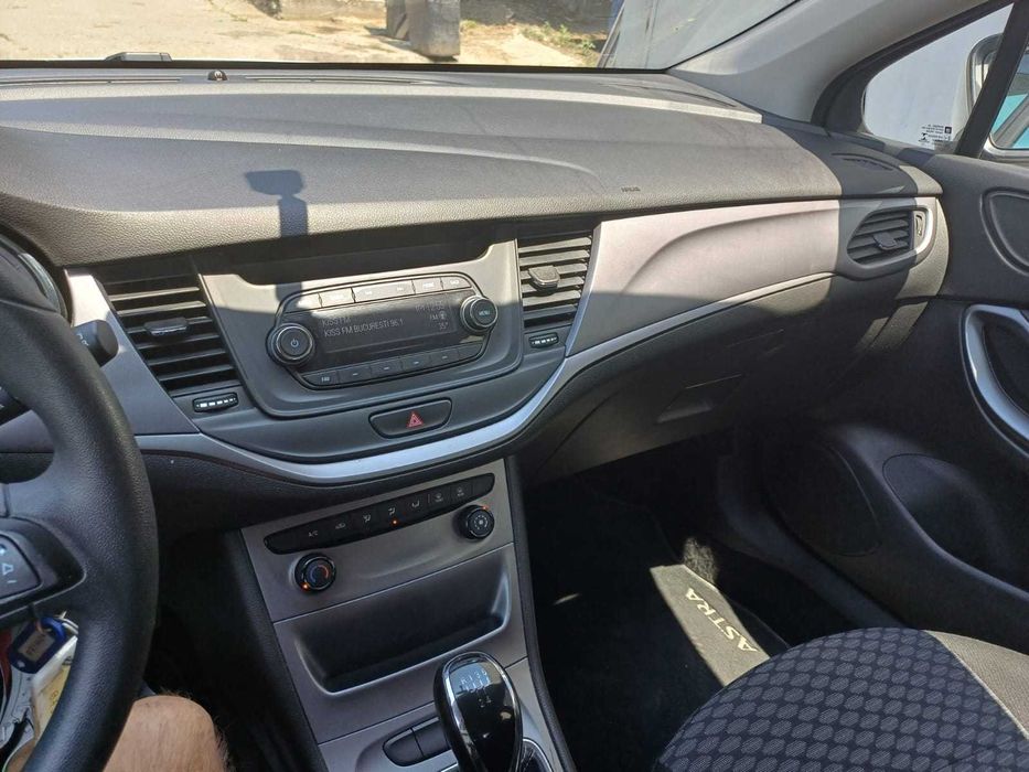 Media player auto R300BT bluetooth oringinal Opel Astra K