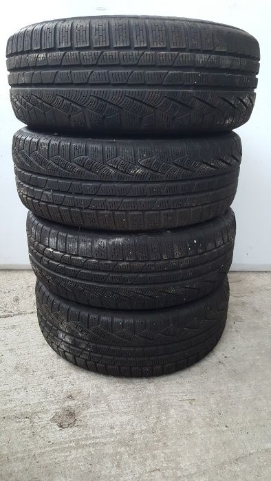 225 55 17 4 броя пирели дот 3516