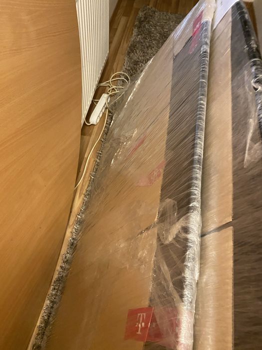 Pachet birouri, masa de tenis si masa rotunda