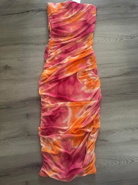 Продавам рокля на ZARA