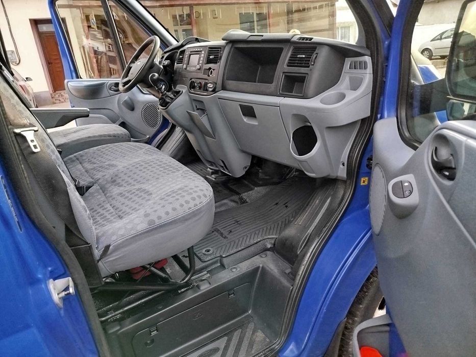 Vand Ford Transit 2.2 TDCi – 7 locuri – Euro 5 – utilitară + persoane
