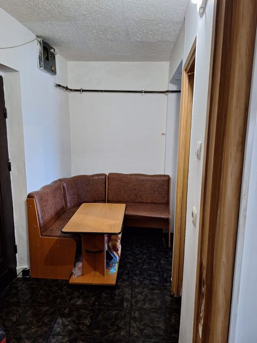 Inchiriez Garsoniera Craiovita Penny