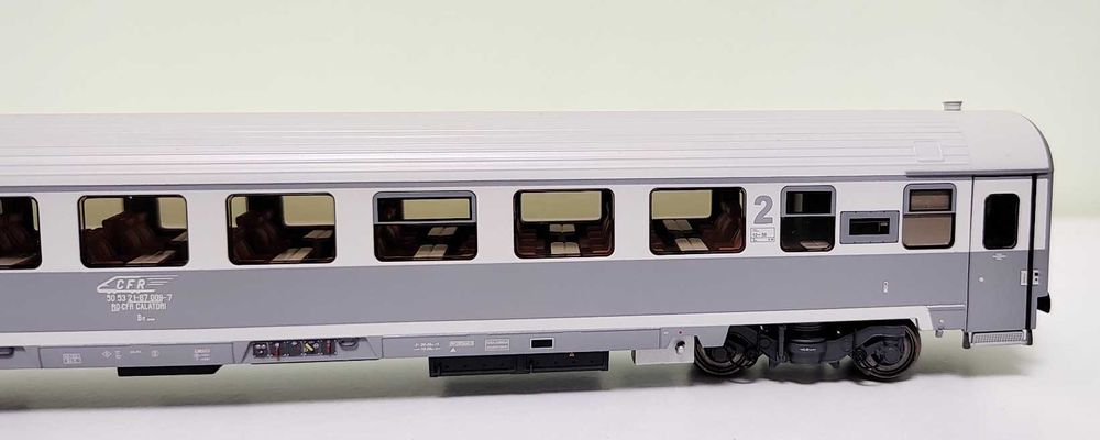 Se 2 vagoane Aminiti Feroviare 25005 Ava200 B11 H0 1:87, NOU