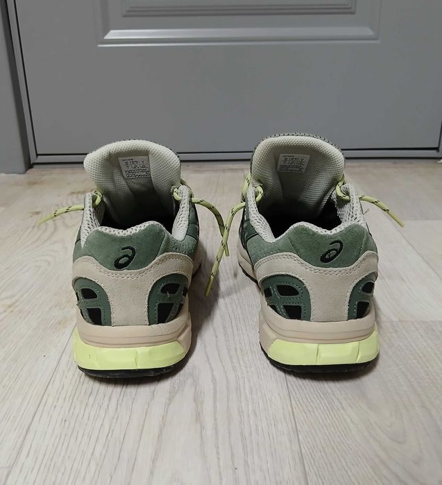 Продам кроссовки от Asics