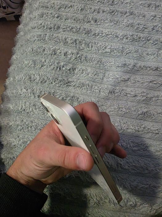 Айфон 13 белый , 128гб