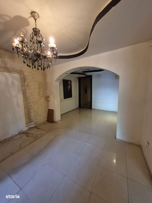Vila cu 6 camere de inchiriat Piata Muncii - Calarasilor