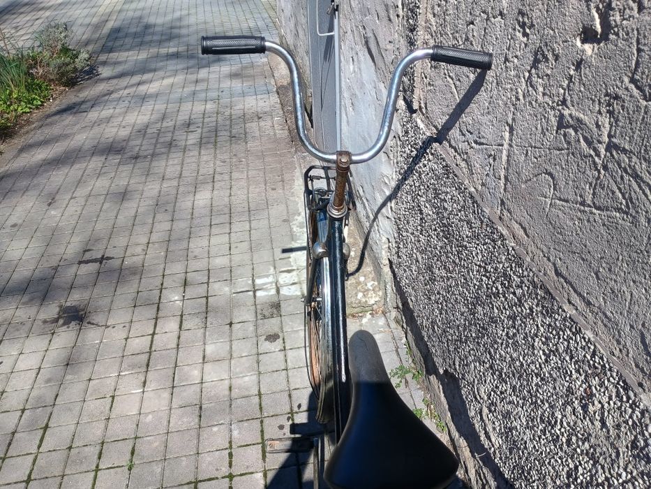 Старинно дамско колело