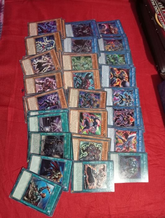 Yu-Gi-Oh core decks, Югио карти