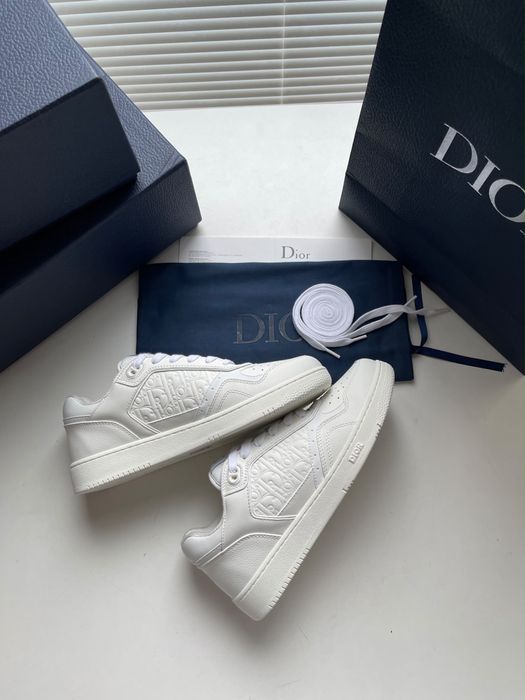 Adidasi Dior , calitate premium , pe comanda , noi , 41