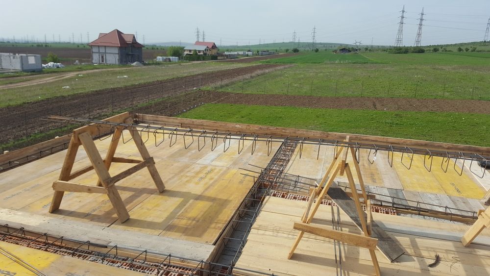 Inchiriez panouri doka