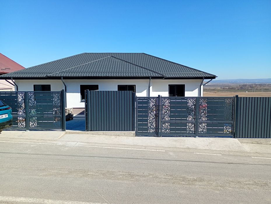 Casa tip duplex Tomesti