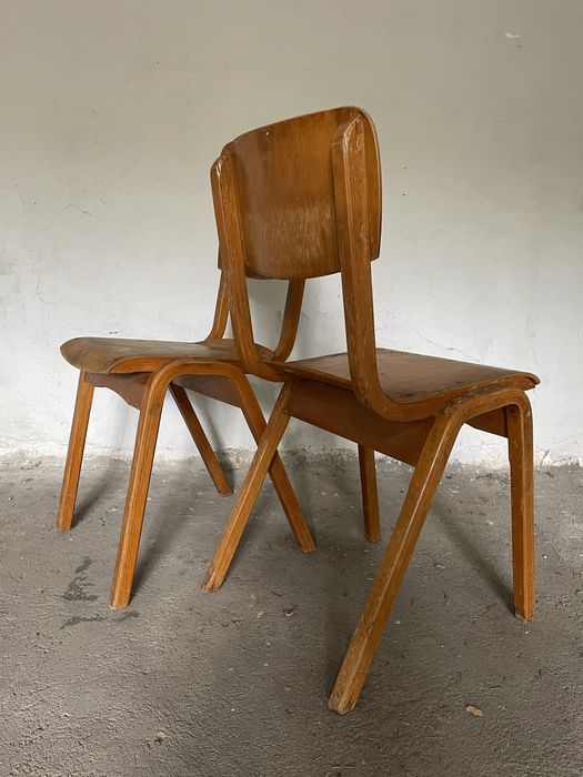 Дървени столове 2 бр