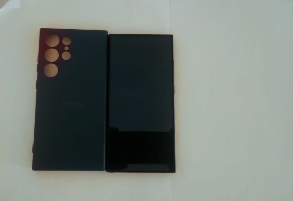 Samsung Galaxy S24 Ultra б/у  как новый