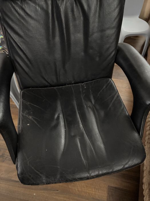 Scaun birou din piele Ferrari