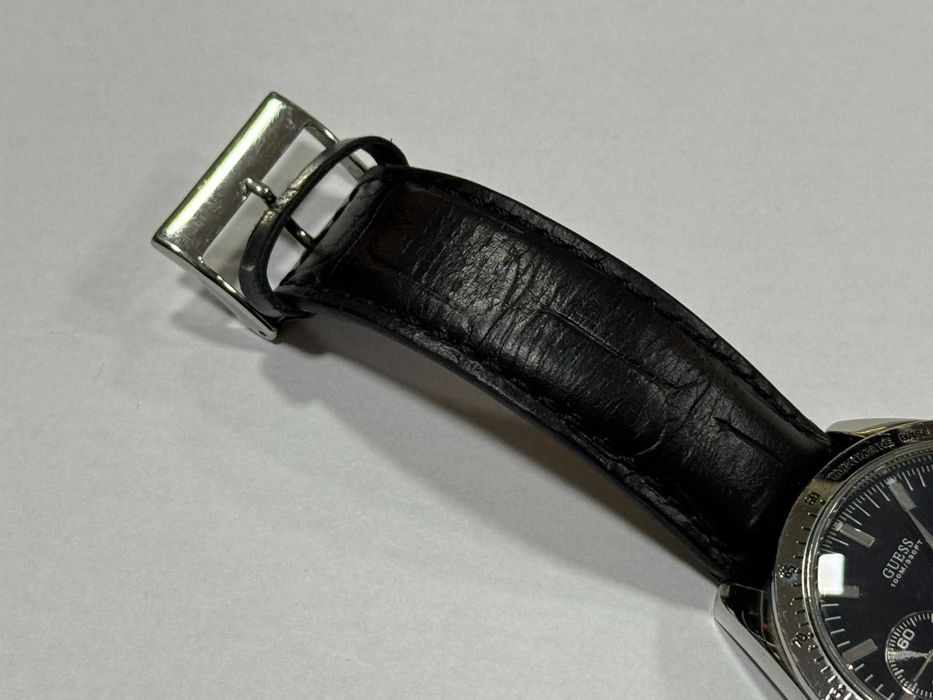 Часовник Guess U11507G1