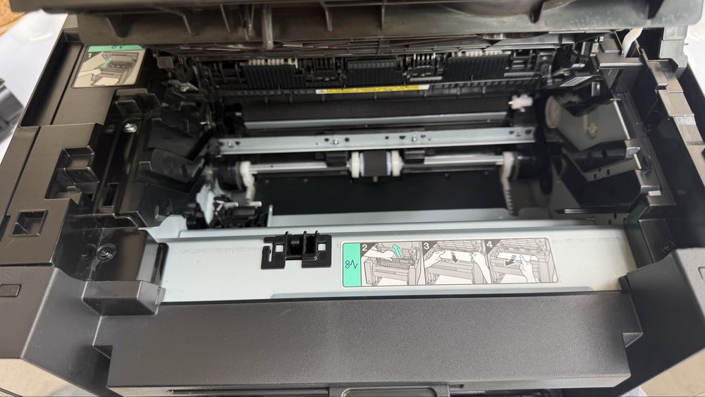 Как новый canon 3010 в отличном состояние sotiladi