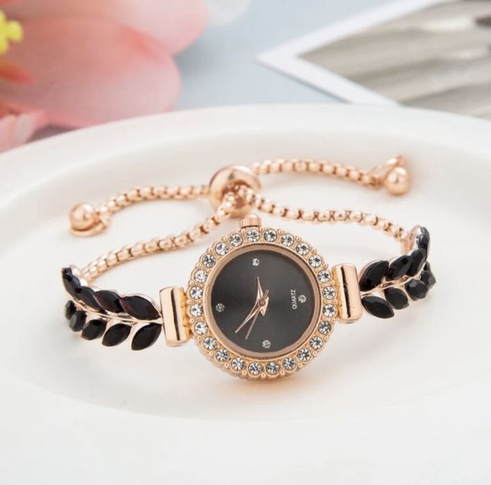 Дамски часовник Нов!