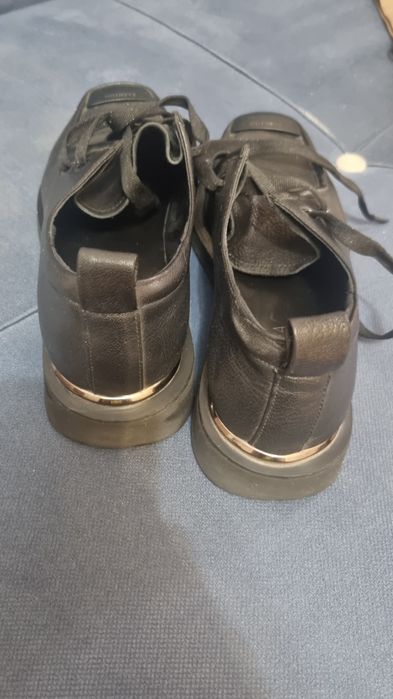 Продам обувь, платье, юбку.