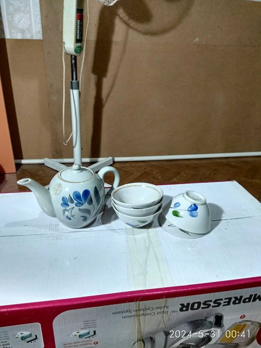 Чайный сервиз.  для любителей .