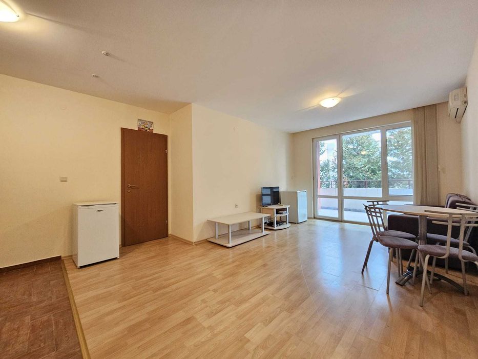 Продава се Двустаен апартамент в к.к. Елените - 70 кв.м за 999 €/кв.м - Снимка #2