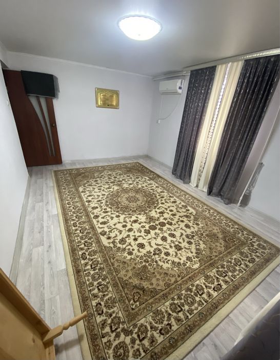 Продам квартиру .