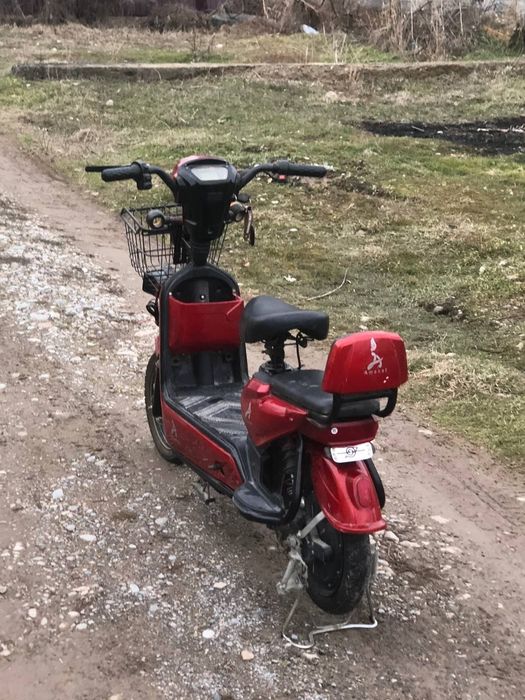 Электроскутер аманат