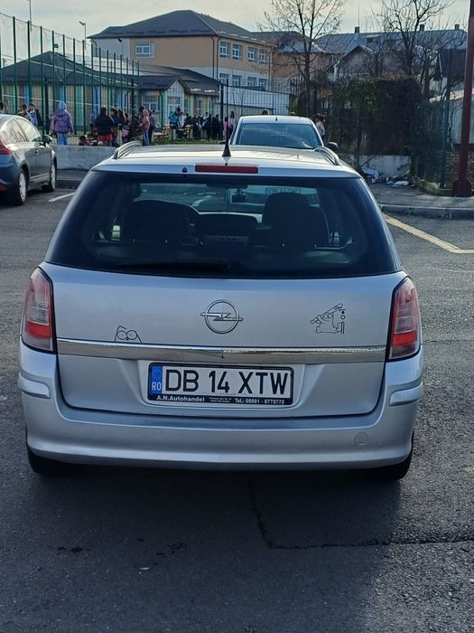 Astra h 1.7 cdti 110 cai an 2009