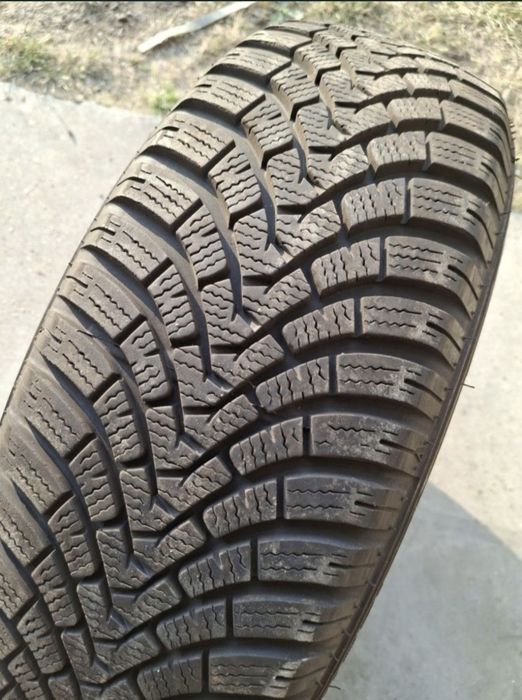 2 Anvelope de iarnă 185 65 r15 Falken
