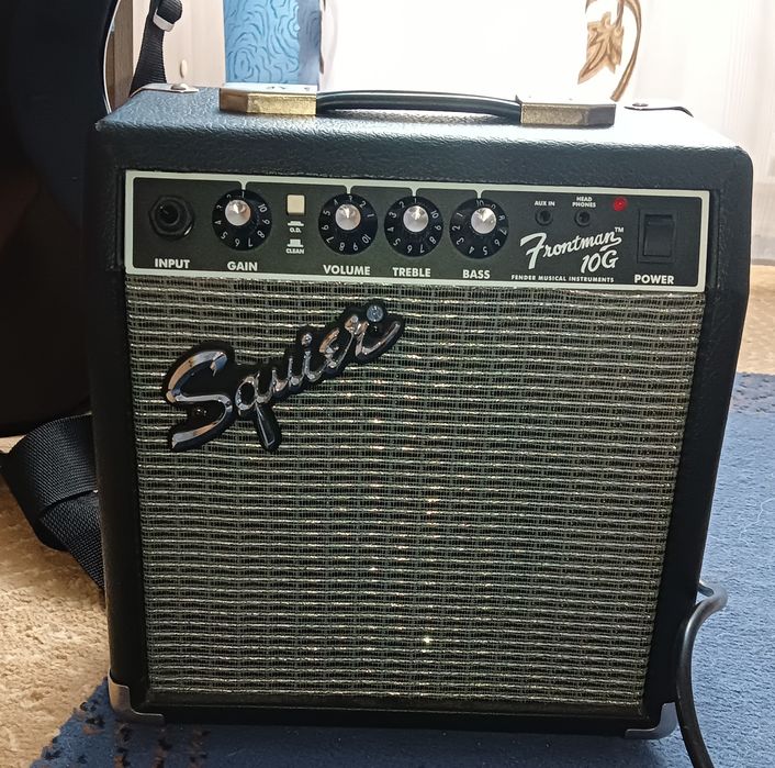 Электрогитара Squier